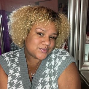 Meet your Posher, Lisandra